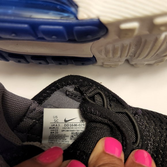 Infant Nike Sneaker - Picture 5 of 5